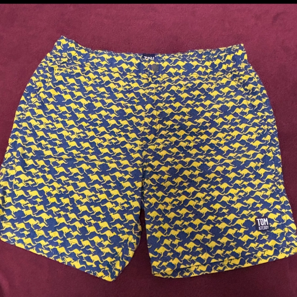 TOM & TEDDY Gold and Blue Jumping Kangaroo UPF50+ Swim Shorts Men's Size Medium